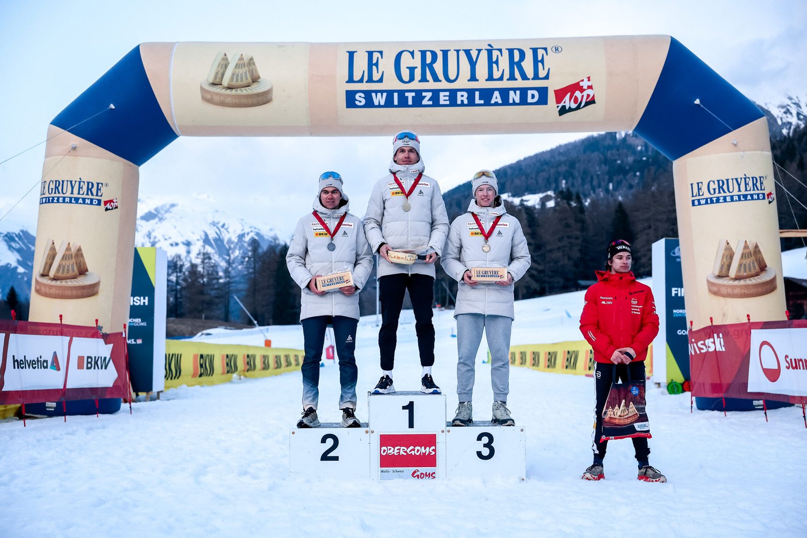 Podium sous l'arche Le Gruyère